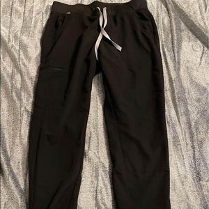 Black figs joggers